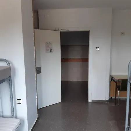 Hostel Casa De Colonies Mogent Llinars del Valles