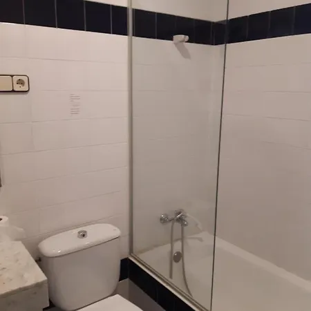 Hostel Casa De Colonies Mogent Llinars del Valles
